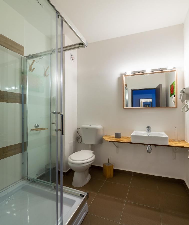 Lagom Hotel Bukarest Eksteriør billede